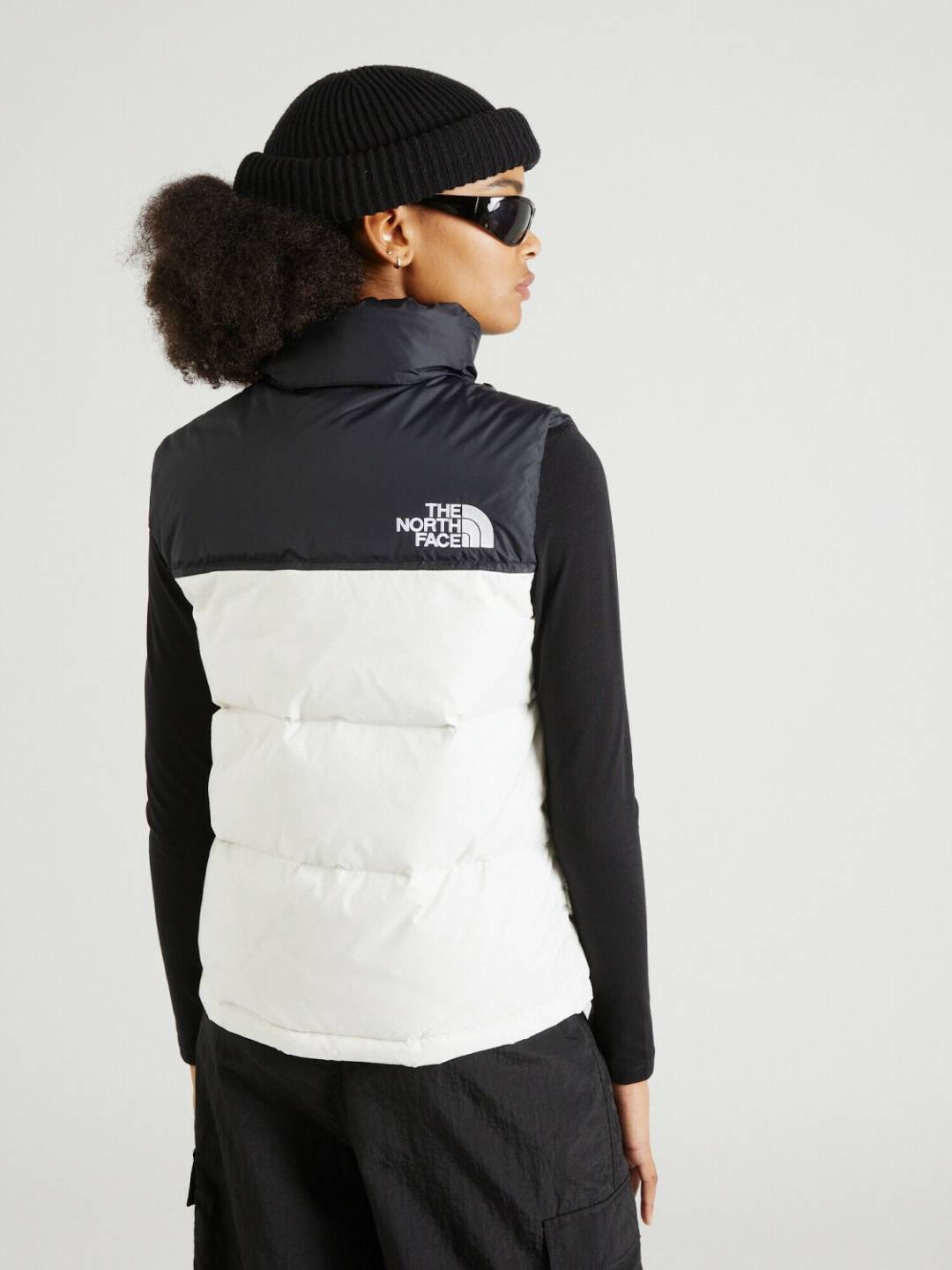 Outdoorbekleidung The North Face 1996 Retro Nuptse Gilet Womengardenia white/tnf black